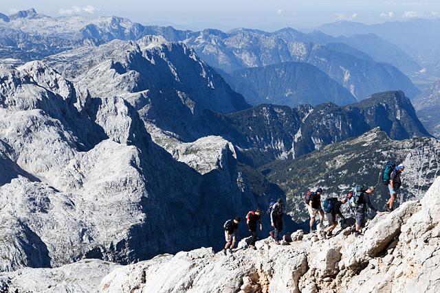 Pot na Triglav čez škrbino