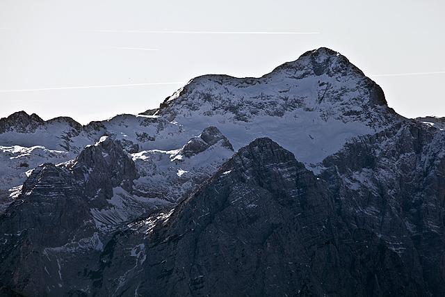 Triglav v senci