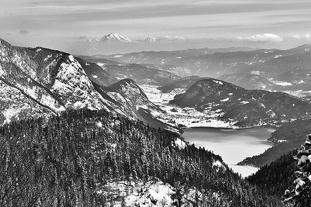 Bohinjsko jezero s Komne