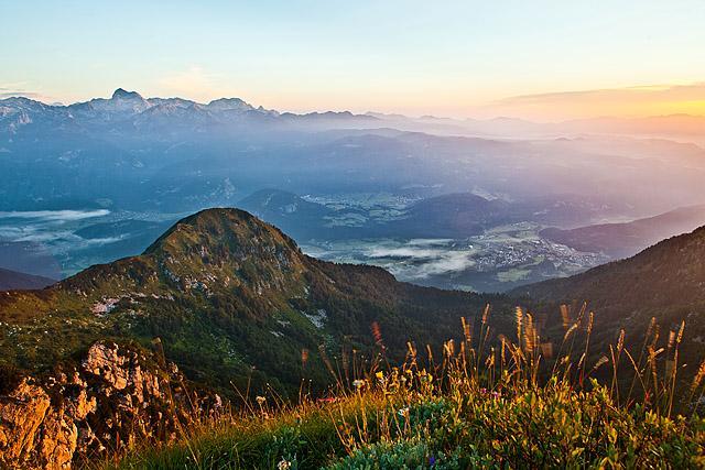 Jutranja svetloba nad Bohinjem